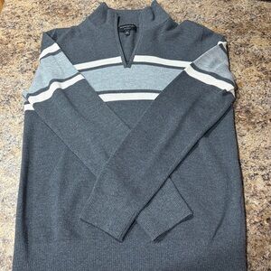 New Banana Republic Gray Striped Sweater